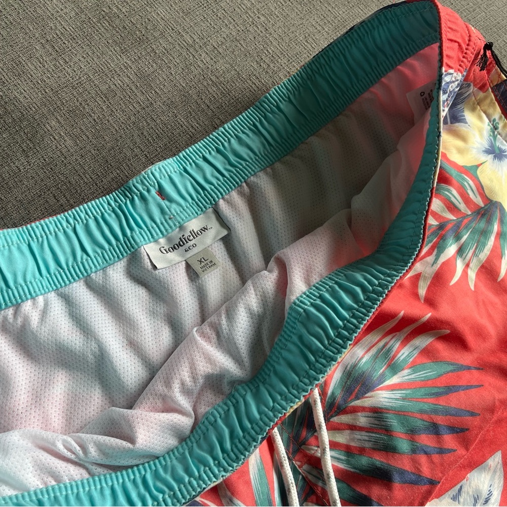 NWT Goodfellow Men’s Swim Trunks - Picture 11 of 11